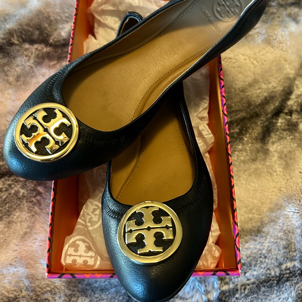 Tory Burch Benton Travel Ballet Size 7